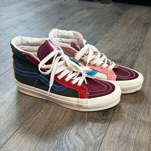 Vans high top skateboard shoes size 5mens/ 6.5 women’s